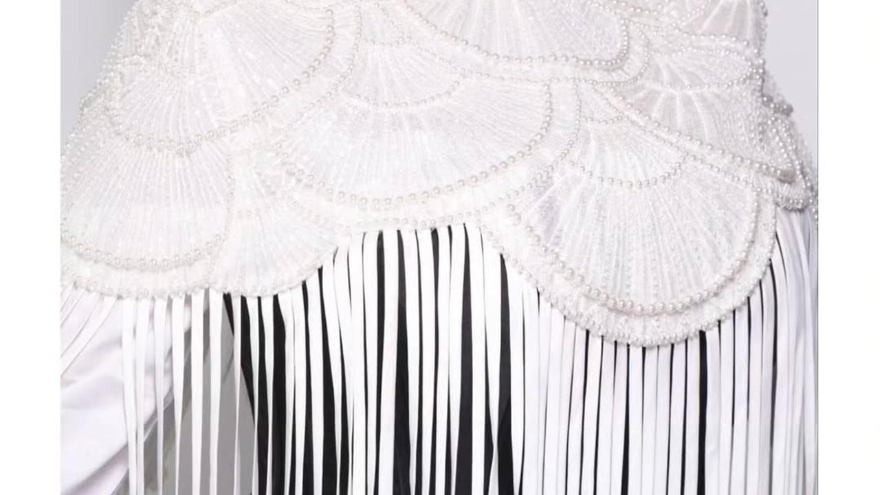 Transformasi Fashion Reza Artamevia dari Tahun 90-an hingga Kini Berhijab