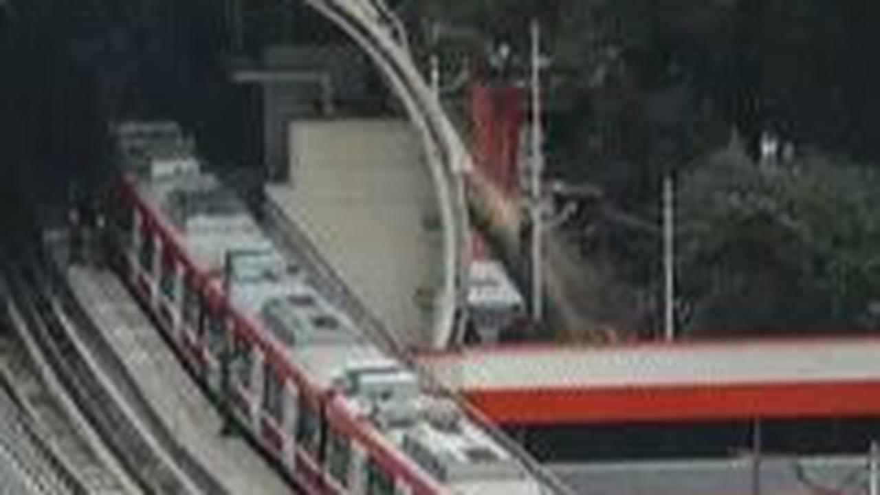 FOTO: Target Tahun 2024, 69.000 Penumpang per Hari Akan Padati LRT Jabodebek