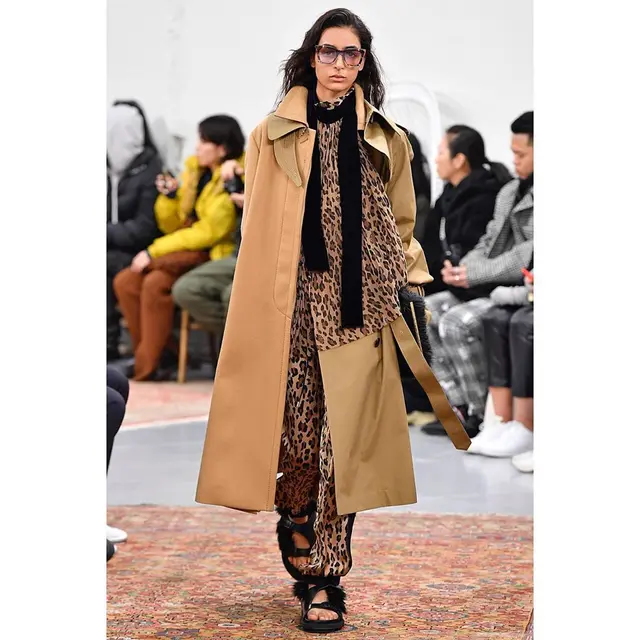 Sandal Turis, Tren Alas Kaki yang Wajib Dimiliki