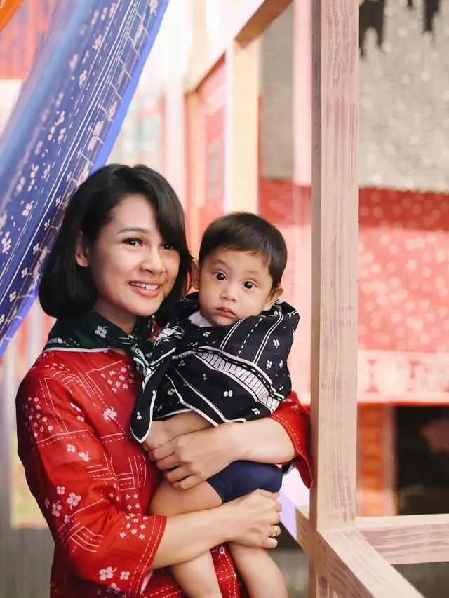 [Bintang] Cinta Local Brand, Intip 5 Gaya Stylish Andien Aisyah