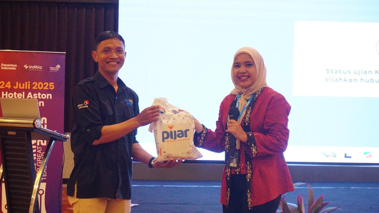 Telkom Dukung Digitalisasi 5 Sekolah Menengah Atas/Kejuruan di Ciayumajakuning