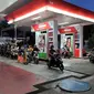 Situasi beberapa SPBU di Tuban siang hingga malam hari terpantau kondusif/Istimewa.