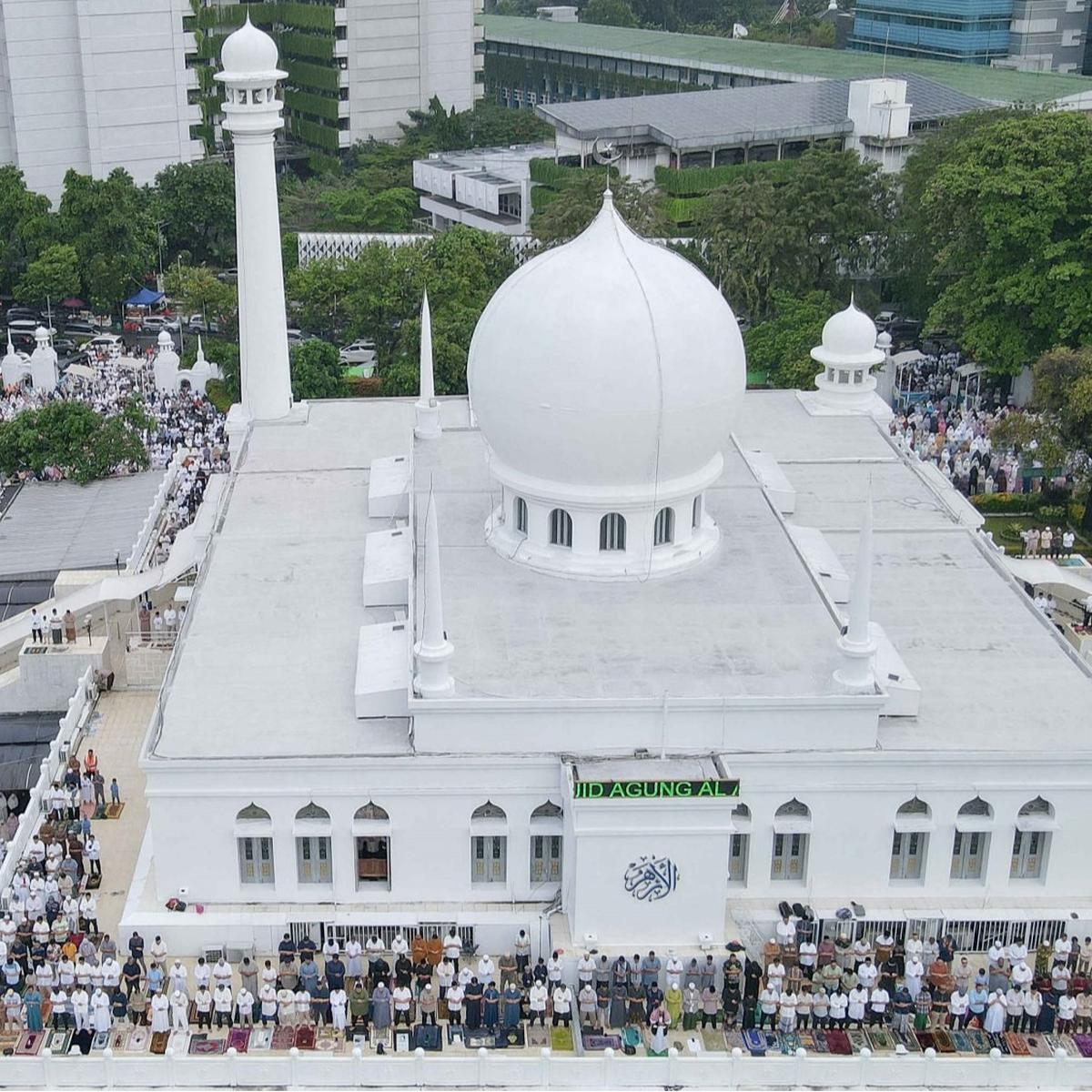 Shalat Idul Adha di Masjid Agung Al-Azhar
