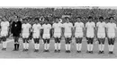 Israel. Israel yang sejak tahun 1980 tergabung dalam Konfederasi Eropa (UEFA) tercatat pernah 1 kali lolos ke putaran final Piala Dunia 1970 di Meksiko. Saat itu Israel masih bernaung di bawah Konfederasi Asia (AFC) dan berhak lolos ke putaran final Piala Dunia 1970 usai menyingkirkan Australia sebagai wakil dari Asia/Oceania (OFC) di babak playoff. Israel akhirnya tersingkir di fase grup Piala Dunia 1970 usai meraih 2 kali hasil imbang dari Swedia (1-1) dan Italia (0-0), serta menelan kekalahan 0-2 dari Uruguay di laga pertama. (AFP/Staff)