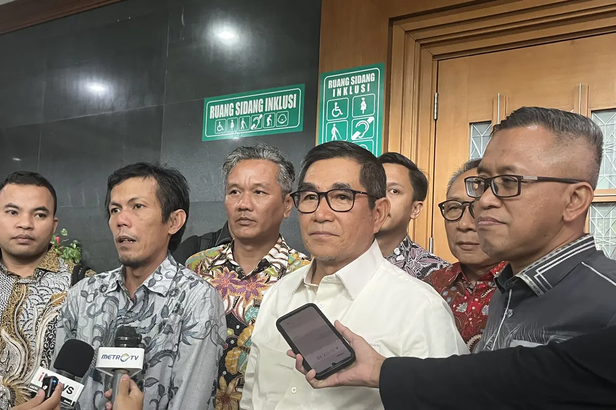 Hamdan Zoelva kuasa hukum Kerry Adrianto Riza. (Liputan6.com/Muhammad Radityo Priyasmoro)