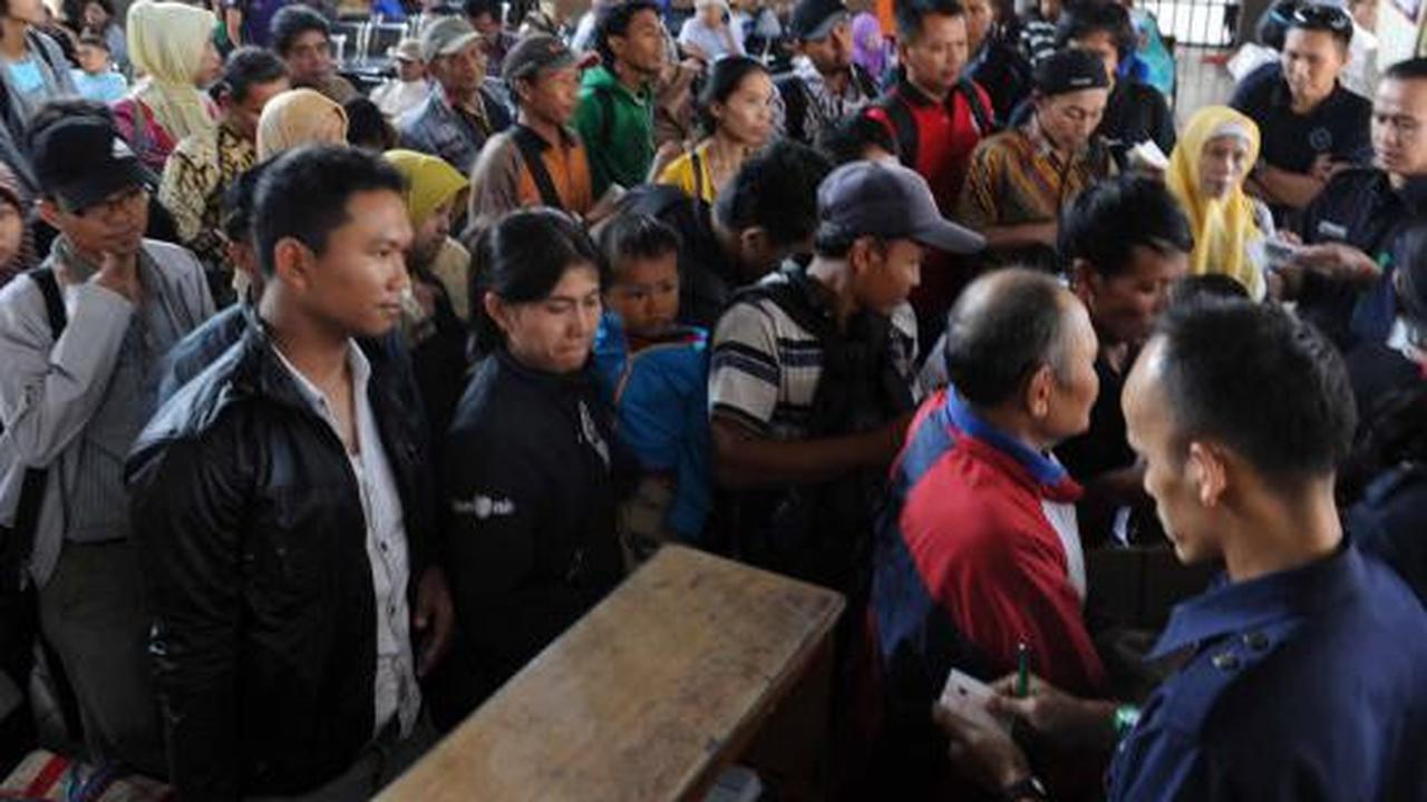 H-10 jelang Lebaran, Stasiun Senen mulai dipadati pemudik