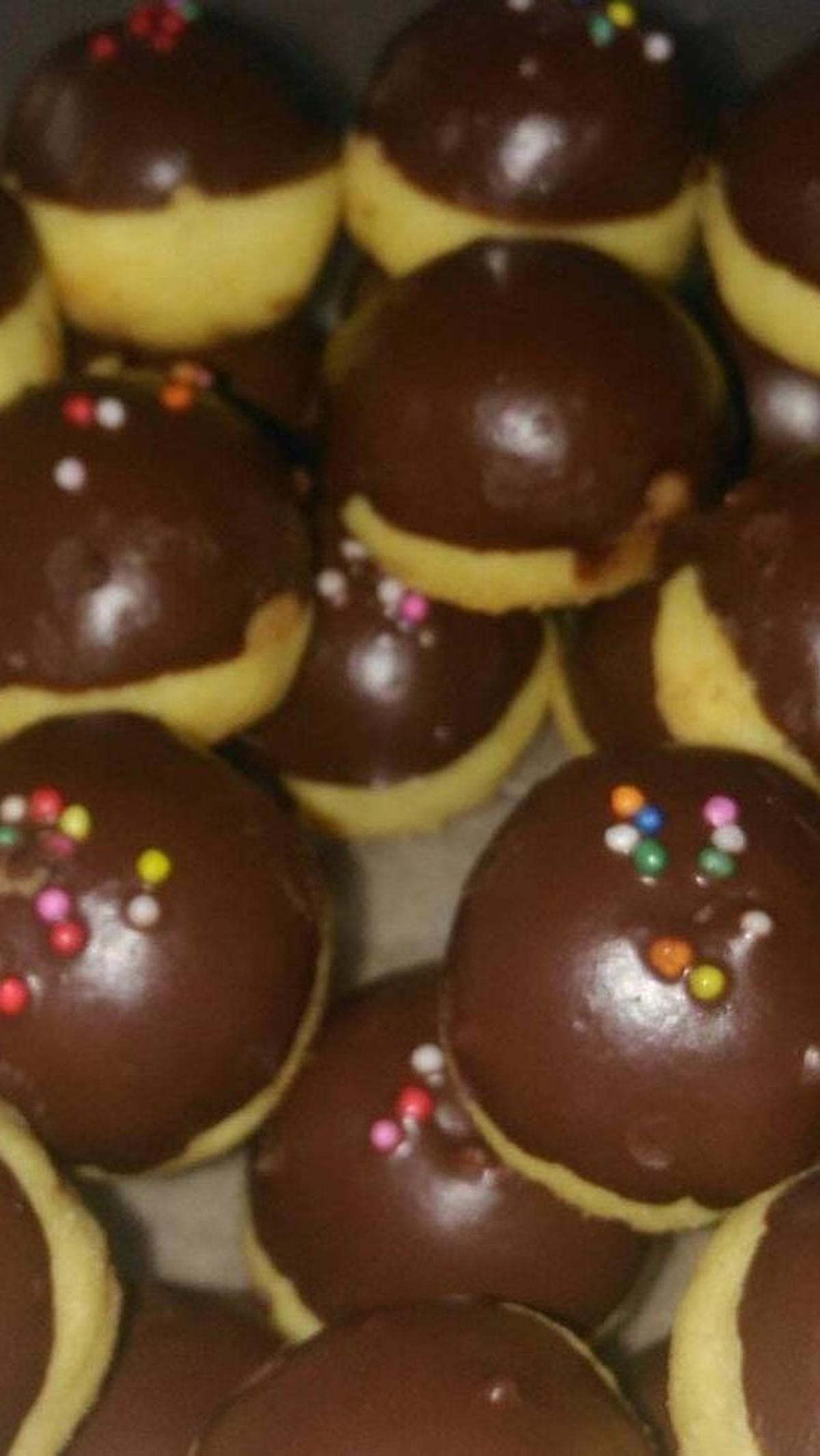 <b>4. Resep Nastar Isi Coklat</b>