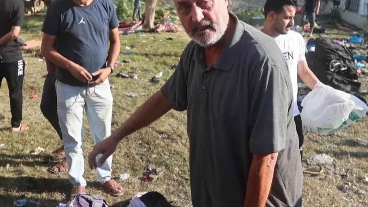 Ledakan di rumah sakit itu juga membuat pejabat Israel dan Palestina saling tuding dan menyalahkan.
