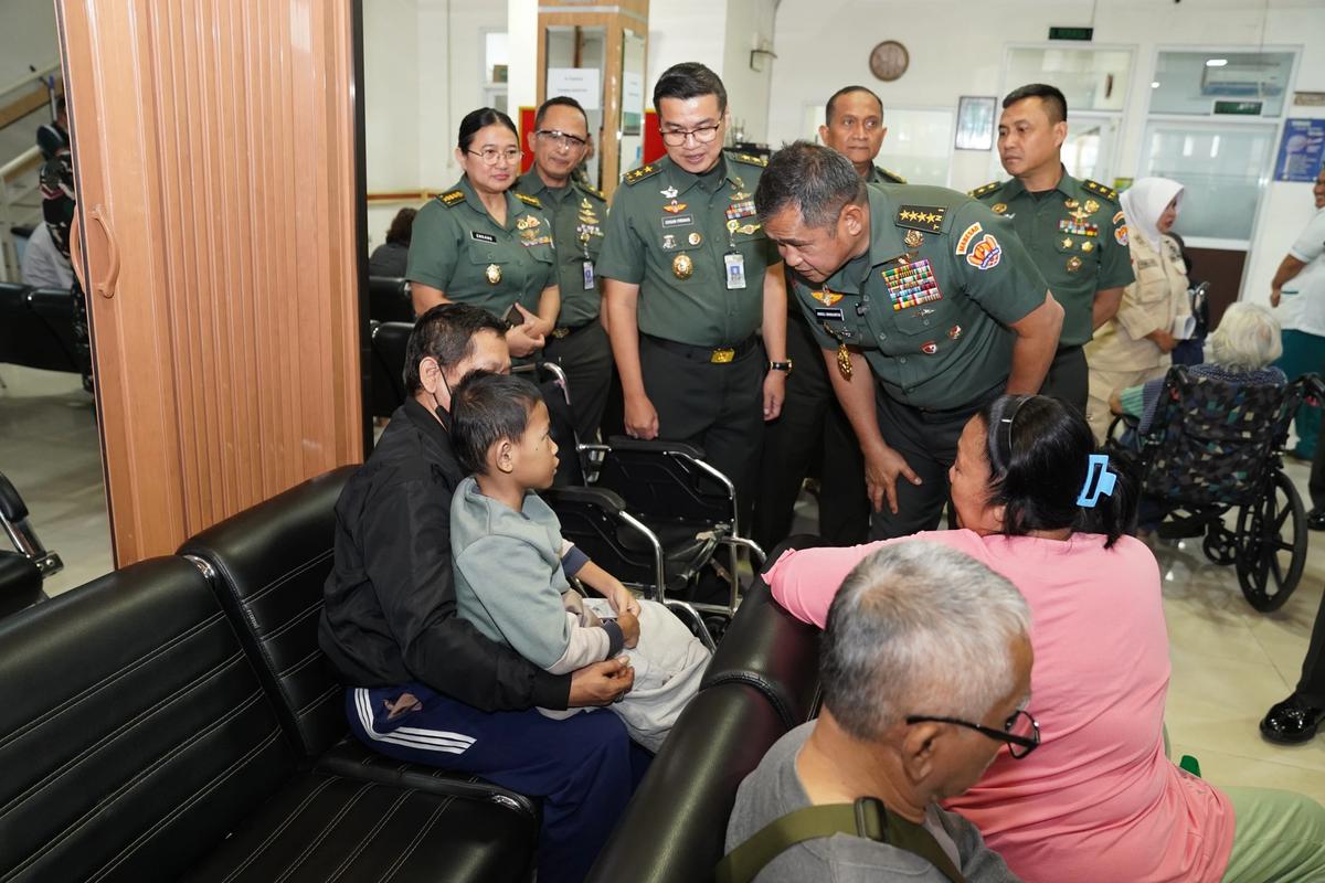 FOTO: Kasad Tinjau Modernisasi Fasilitas RSPAD Gatot Soebroto