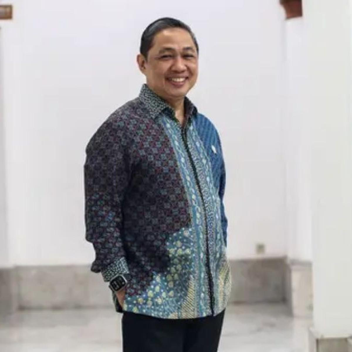 Wakil Menteri Luar Negeri, Anis Matta berpose usai wawancara khusus dengan Liputan6.com di Jakarta, Selasa (18/2/2025).
