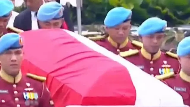 Pemakaman Jenazah Try Sutrisno