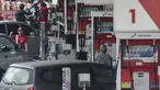 Pemerintah mengatakan harga bahan bakar minyak (BBM) jenis premium dan solar bakal turun pada 15 Februari ini.