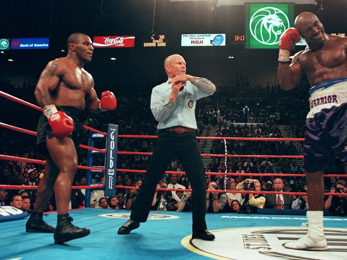 Drama Di Balik Trilogi Mike Tyson Vs Evander Holyfield Bola Liputan6 Com