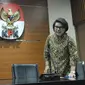 Wakil Ketua KPK Basaria Panjaitan (kanan) dan Juru bicara KPK Febri Diansyah (kiri) jelang memberikan keterangan tentang penetapan tersangka kasus korupsi penerbitan SKL BLBI di Gedung KPK, Jakarta, Selasa (25/4). (Liputan6.com/Helmi Afandi)