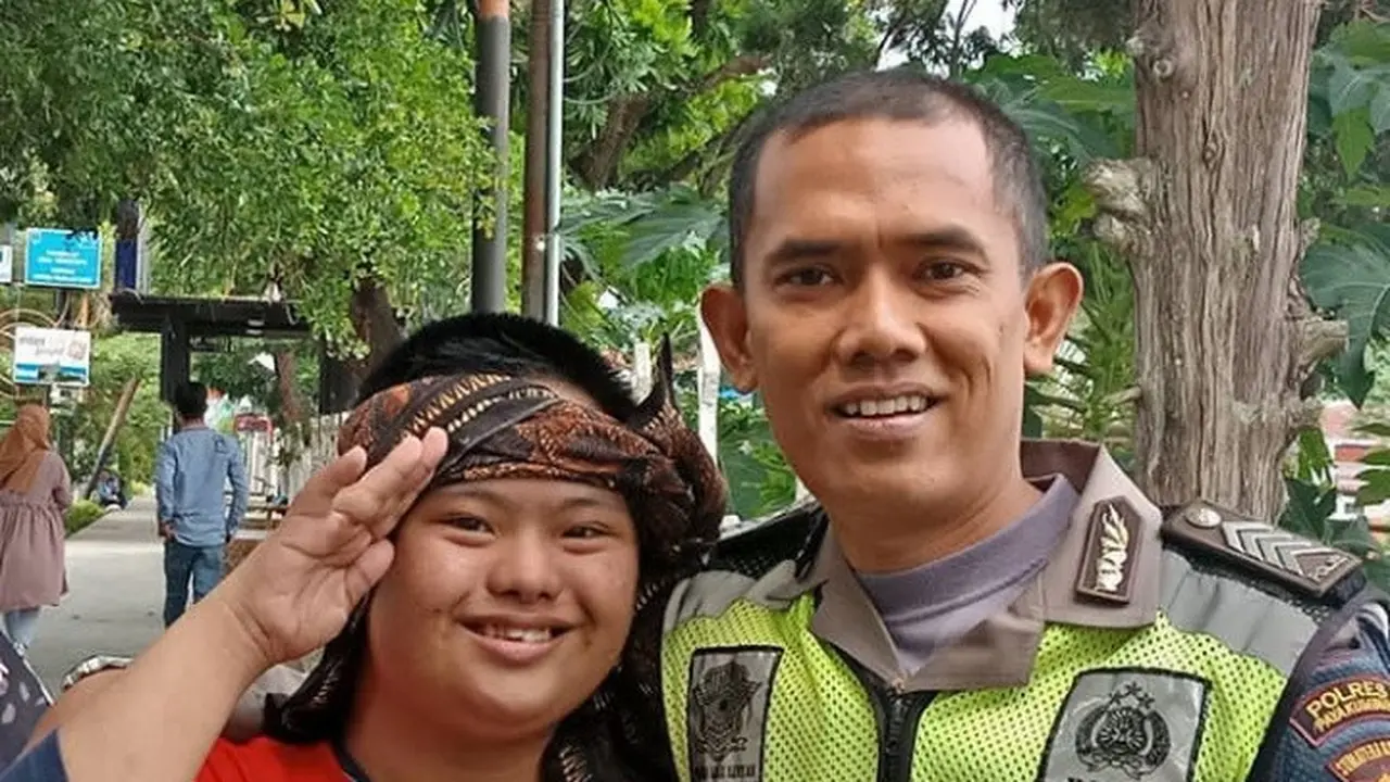Adit dan Polisi