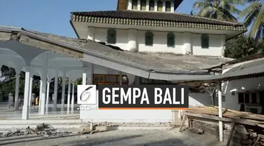 Gempa Bali magnitudo 5,8 terasa hingga daerah Banyuwangi Jawa Timur. Getaran keras membuat sejumlah bangunan rumah roboh. Salah satu masjid bahkan roboh atapnya.