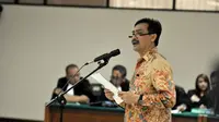 Andi Alfian Malarangeng membacakan nota keberatan (eksepsi) di Pengadilan Tipikor Jakarta Senin (17 /03/2014) (Liputan6.com/Johan Tallo).