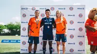 Dua anak Indonesia yakni  Adinda Dwi Citra dan Fariz Fadila mendapatkan kesempatan untuk mengikuti Allianz Explorer Camp Football 2019 di Jerman. (dok. Pribadi)