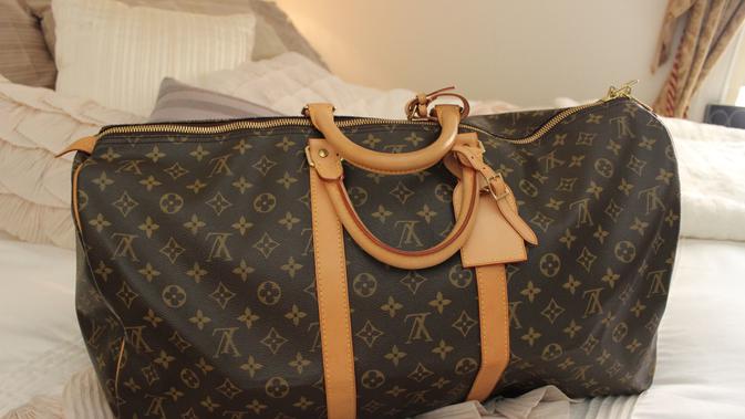Cara Baca yang Benar 10 Brand Terkenal di Dunia Fashion 