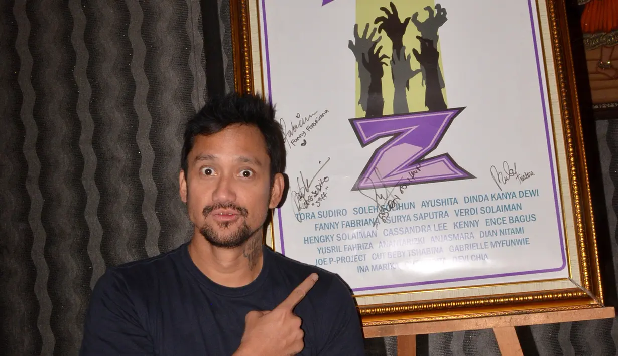 Demi peran yang akan dilakoni dalam film Reuni Z, Tora Sudiro dituntut sutradara untuk gendut. Berbeda dengan film sebelumnya Gila Lu Dro. Suami Mieke Amalia itu dituntut memiliki badan kurus. (Nurwahyunan/Bintang.com)