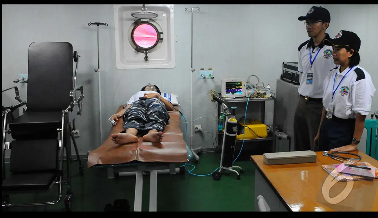 Kapal tersebut juga diawaki tenaga kesehatan, yaitu dokter spesialis, dokter umum, dan tenaga medis lain, Tanjung Priok, Jakarta, Jumat (8/8/2014) (Liputan6.com/Andrian M Tunay)