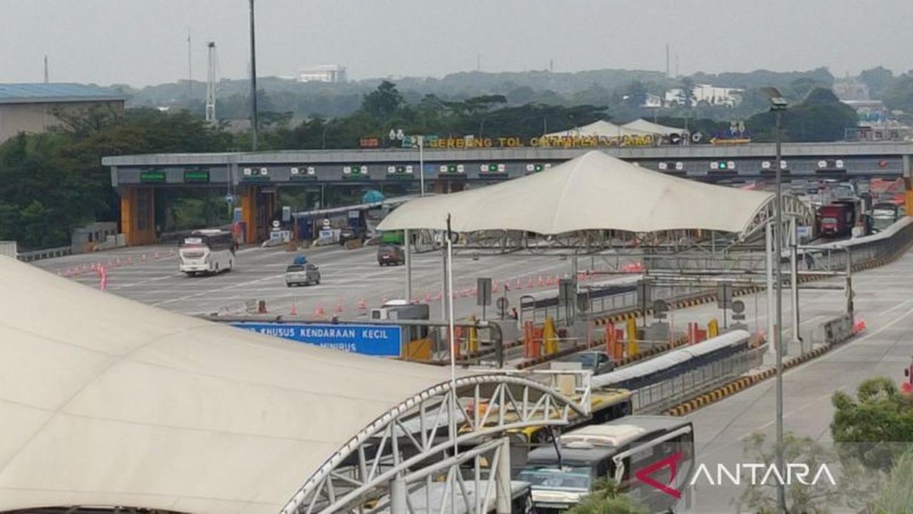 Arus Mudik Lebaran H-6: 23 Ribu Kendaraan Padati GT Cikampek Utama dari Jakarta