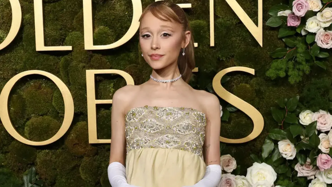 Ariana Grande Tampil dengan Gaun Berusia 59 Tahun di Golden Globe Awards 2025