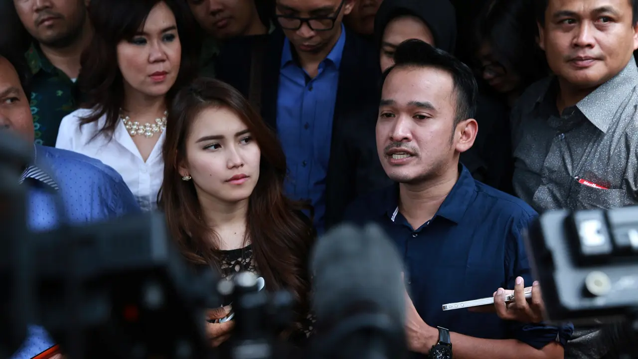 [Bintang] Ayu Ting Ting dan Ruben Onsu