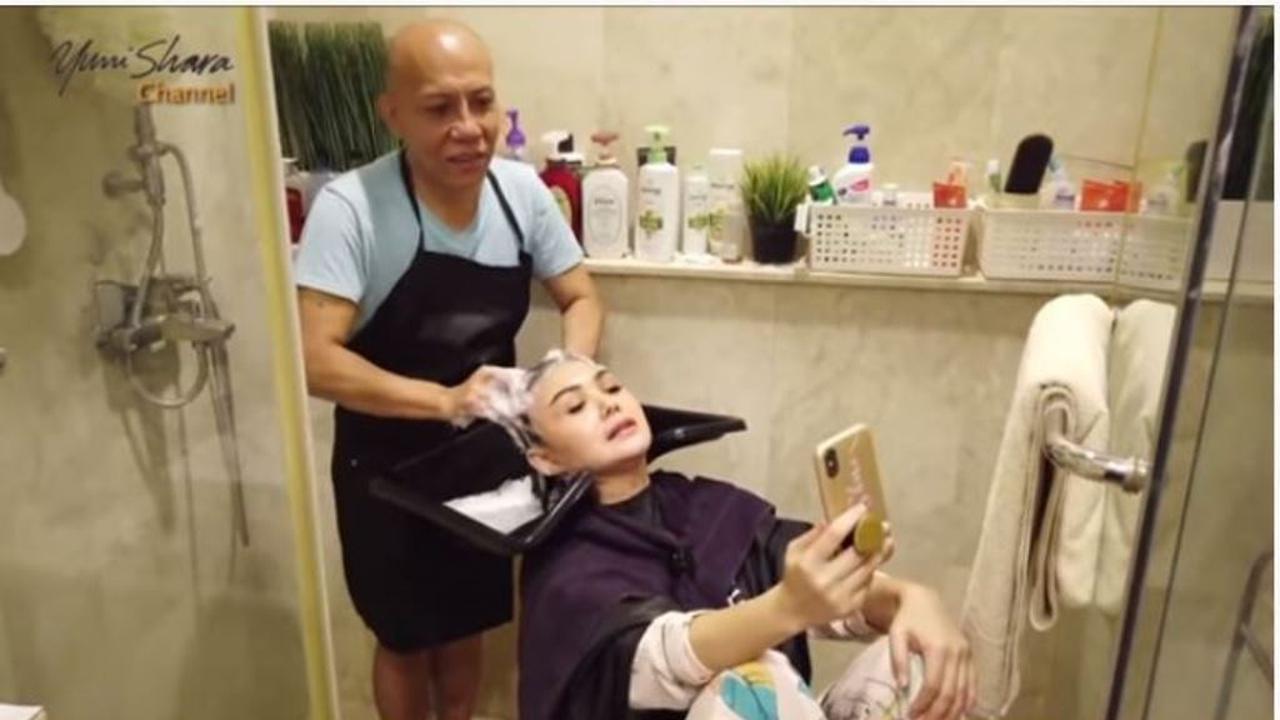 Mengintip Kamar Mandi Yuni Shara yang Sering Jadi Tempar Crembath