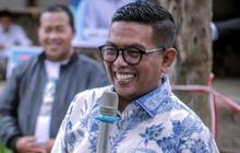 Pilih Rogoh Kocek Sendiri, Andra Soni Tolak Anggaran Baju Dinas Gubernur Rp1 Miliar