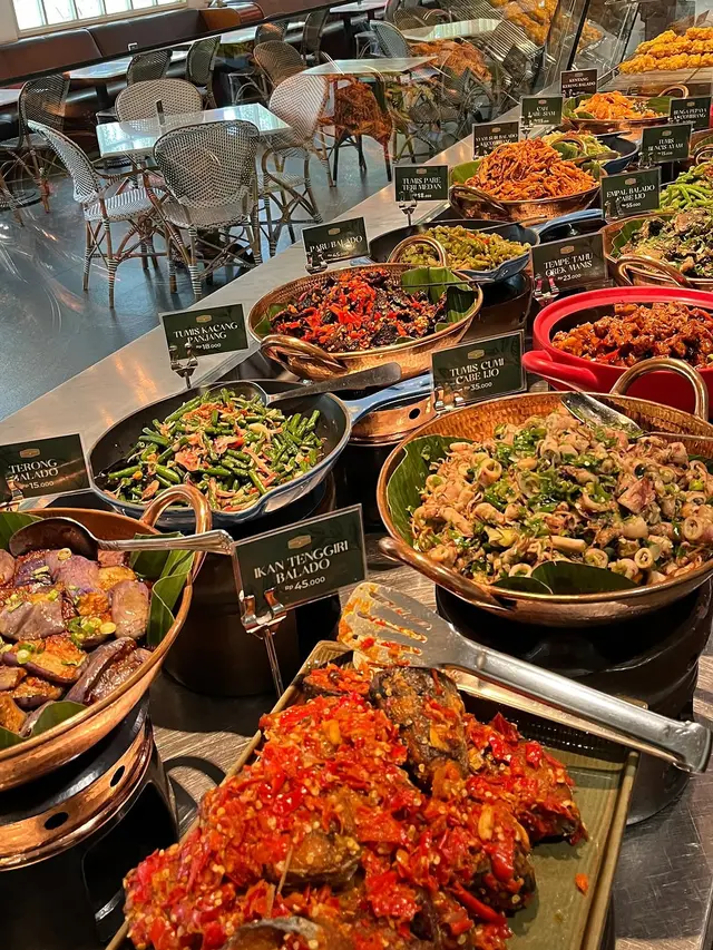 25 Rekomendasi Tempat Makan Enak di Jakarta Selatan 2025, Mudah Dicari & Masih Eksis