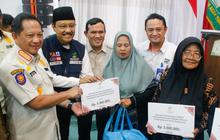 Kasatgas Tito dan Mensos Serahkan Bansos Tahap II Rp136 Miliar untuk Korban Bencana di Sumatera
