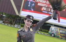 Cantik Bak Idol Kpop, Potret Eby Veronica Polwan Viral yang Ramai Jadi Perbincangan