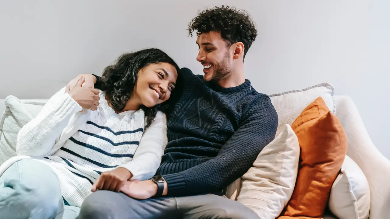 pasangan cinta