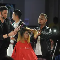 Tren warna rambut, Alex Chobat