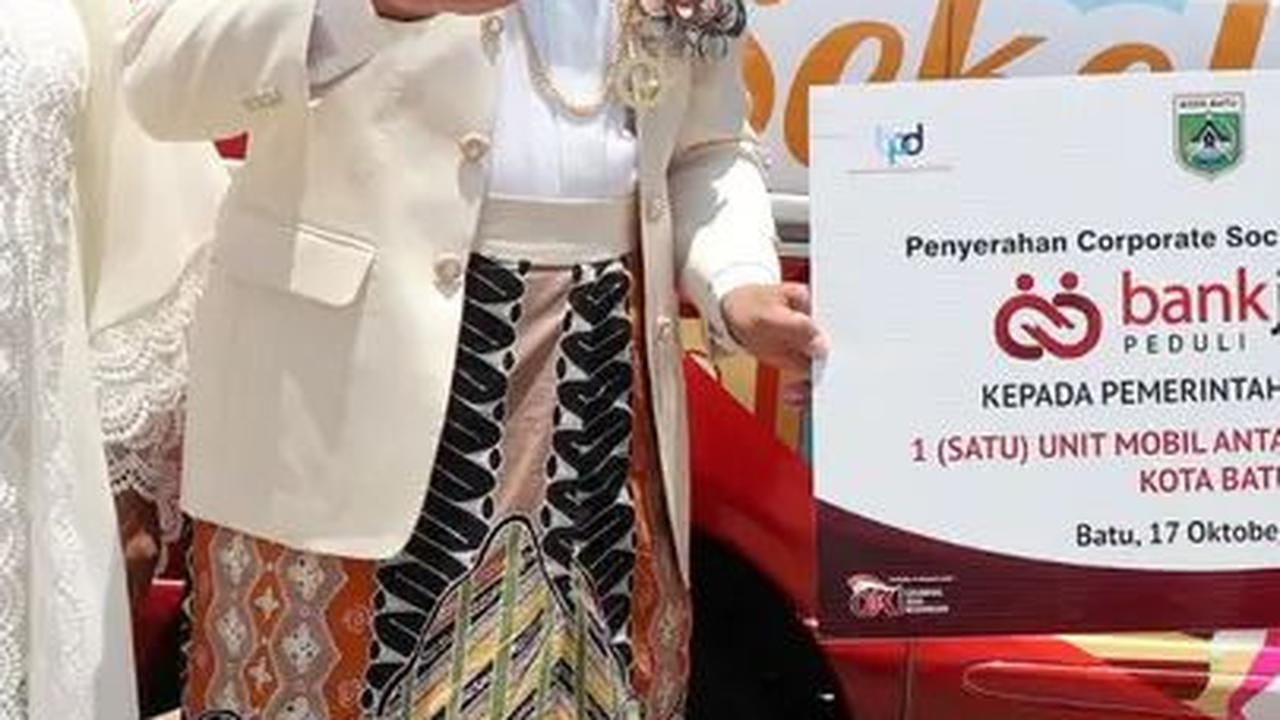 HUT Kota Batu ke-22, Bank Jatim Serahkan Mobil Sekolah dan Branding Pasar Induk Among Tani