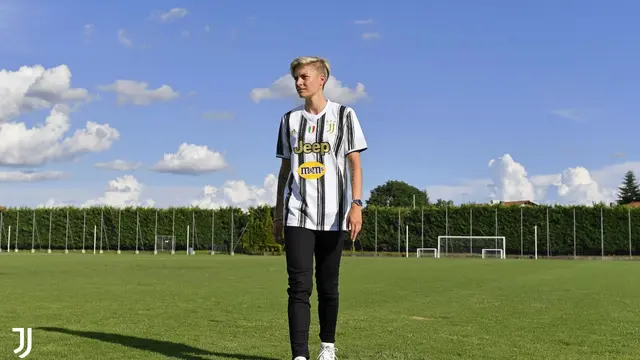 Juventus Rekrut Striker Swedia