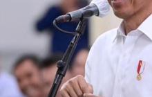 Jokowi Senyum Tajam Tagih Janji Menkominfo Soal Proyek BTS: Jangan Siap Siap, Saya Catat!