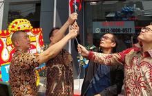 Rayakan HUT ke-1, Diler Baru Chery Hasyim Ashari Jakarta Promo Bunga 0% selama Setahun