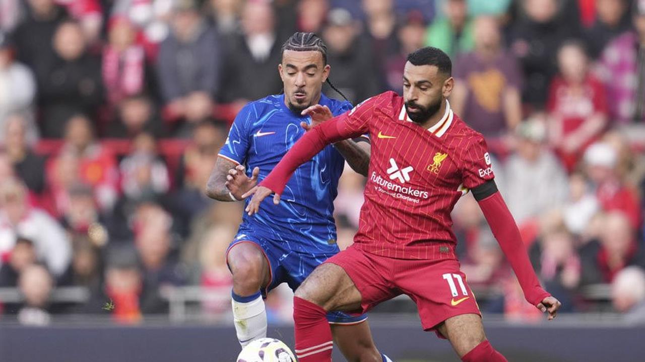 Arne Slot: Mohamed Salah bisa jadi Bek Kanan!