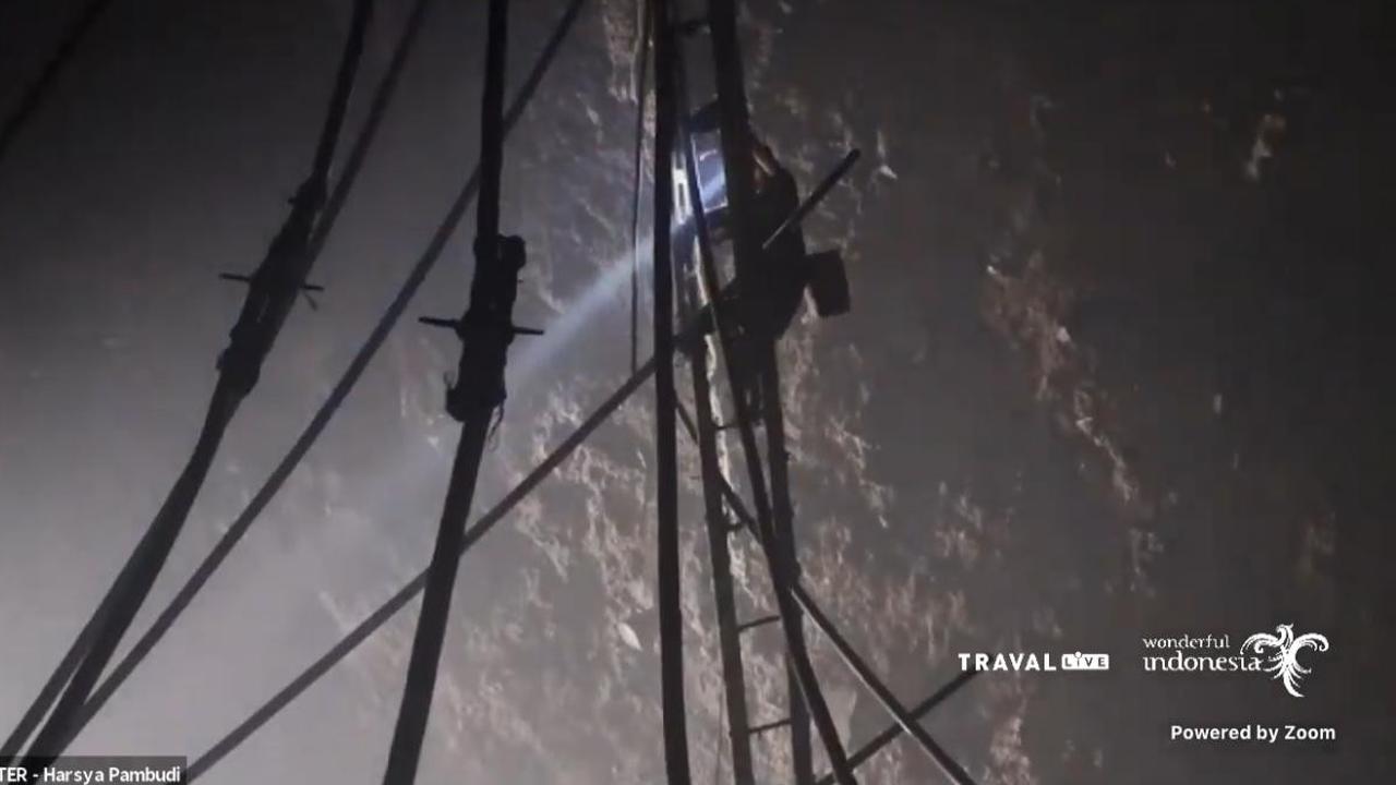 Kisah Gua Sarang Burung Walet Terakhir di Desa Wisata Karangduwur Kebumen