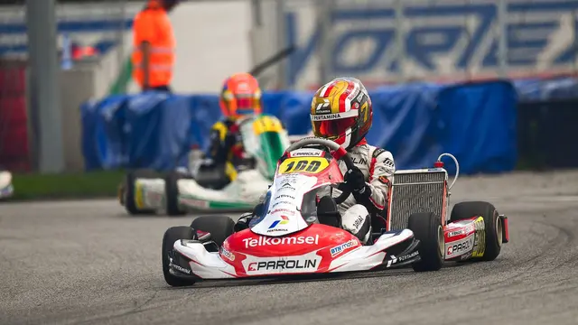 Pembalap Muda Indonesia Qarrar Firhand Lewati 12 Pembalap di Slovakia Ring