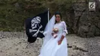 Lelah berhubungan dengan pria, Amanda Teague asal Irlandia, putuskan menikah dengan hantu bajak laut.