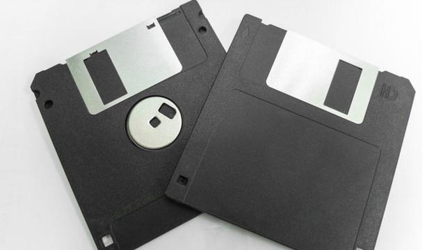 Begini Perbandingan Kapasitas Antara Flash Disk dan Disket, Bikin Takjub -  Hot Liputan6.com