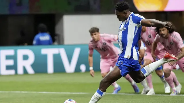 Samu Aghehowa, Porto