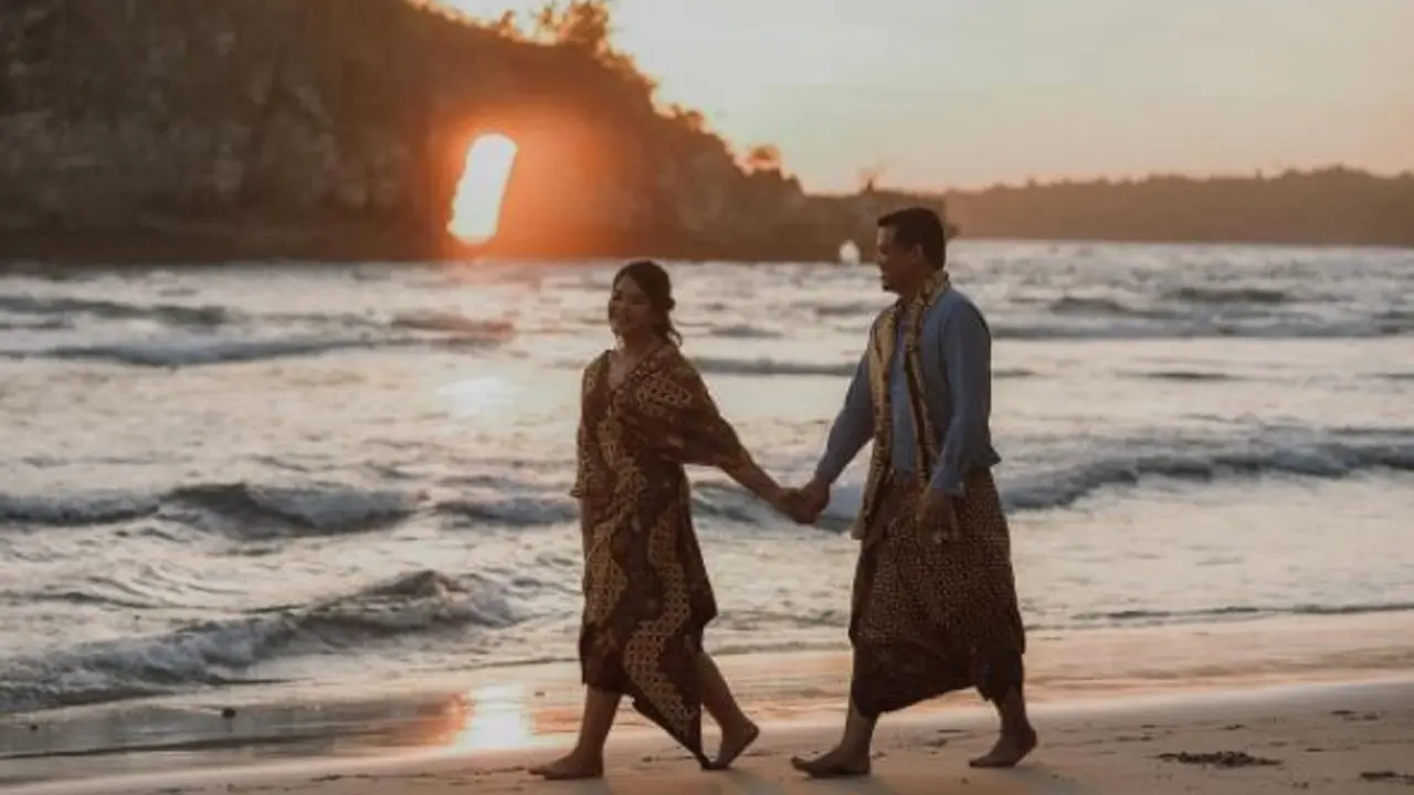 [Bintang] Kahiyang Ayu dan Bobby Afif Nasution