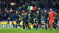 Timnas Italia merayakan kelolosan ke Piala Eropa 2020 setelah mengalahkan Yunani di penyisihan Grup J di Stadion Olimpico, Roma (13/10/2019). (AFP/Alberto Pizzoli)