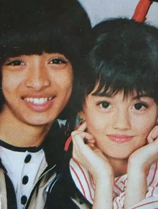 <p>Lagu yang diciptakan oleh Doel Sumbang itu juga juga dinobatkan sebagai Album Anak-anak Terbaik tahun 1999. Bagi Agnez, album Yess merupakan album keduanya. Karena sebelumnya sempat merilis album Si Meong. [Instagram/@poerwanta06]</p>