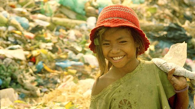 Kisah Bocah Pemulung yang Dapat Beasiswa Kuliah di Australia Ini Bikin Haru