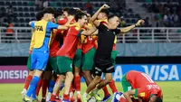 Maroko menang adu penalti 4-1 atas Iran pada babak 16 besar Piala Dunia U-17 2023 setelah bermain imbang 1-1 dalam waktu normal di Stadion Gelora Bung Tomo, Surabaya, Jawa Timur, Selasa, 21 November 2023. (foto: FIFA)